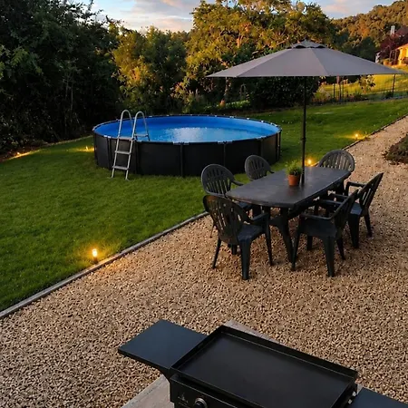 Charme Et Nature à Casa de Férias Domme